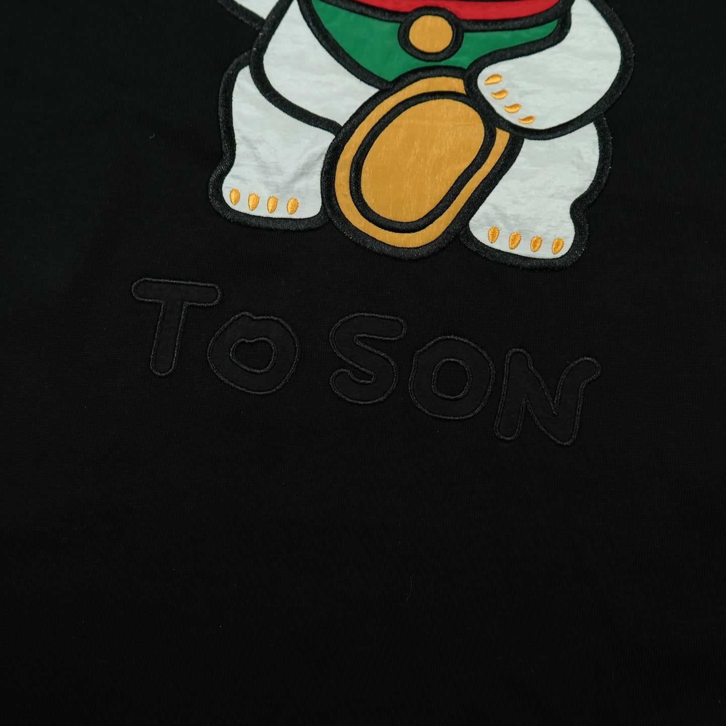 "MANEKI" Neko Patchwork T-shirt - Black